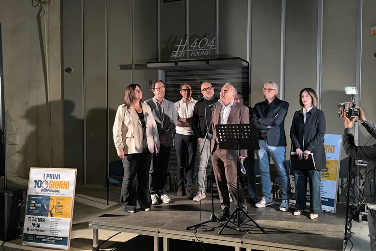 Comizio opposizione