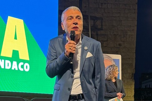 Comizio candidato sindaco Pietro Zona