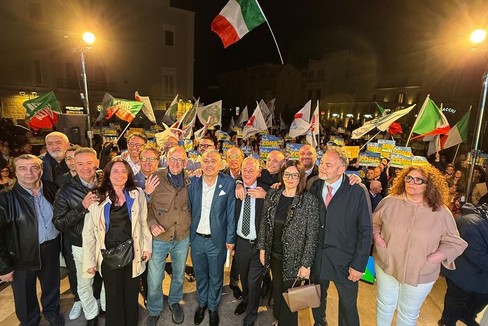 Comizio candidato sindaco Pietro Zona