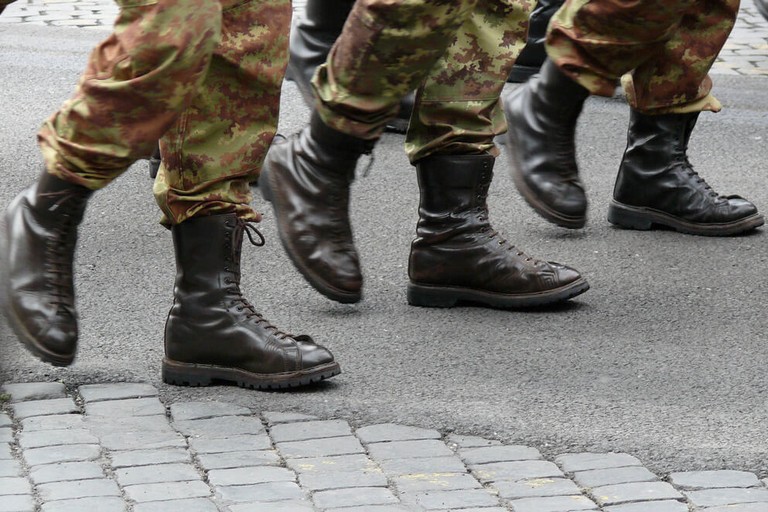 Militari