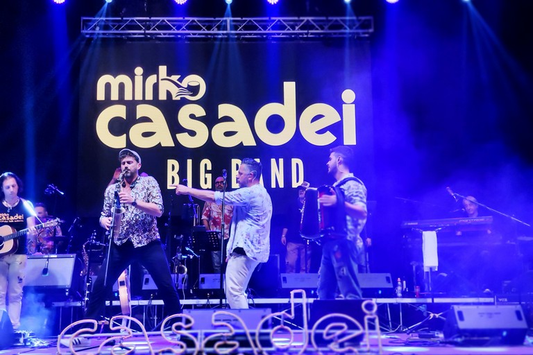 Mirko Casadei e la sua Big Band incantano Corato con un mix di classici e inediti. <span>Foto Stefano Procacci</span>