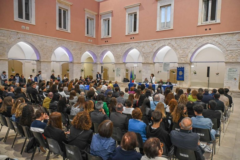 Premiazione studenti meritevoli a Corato