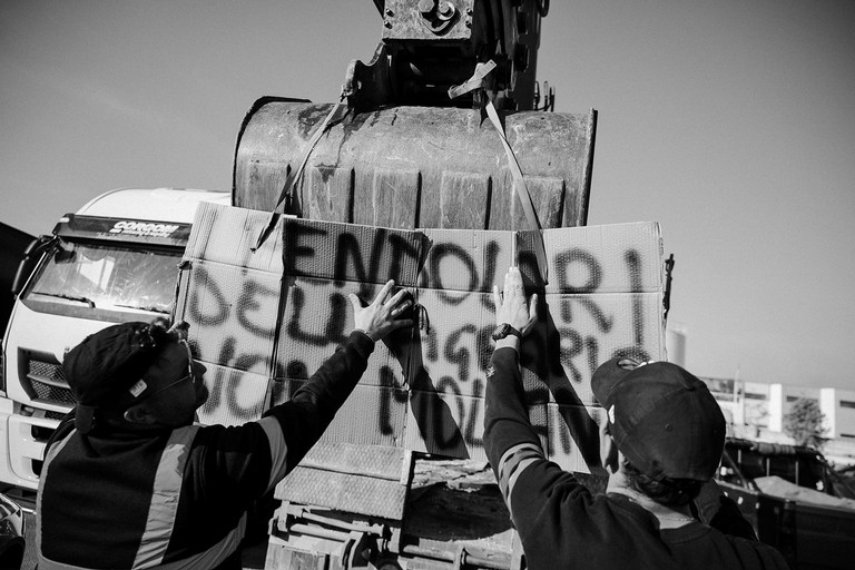 Corato cuore della protesta di lavoratori e studenti con la forza della pacatezza: gli scatti simbolo della manifestazione