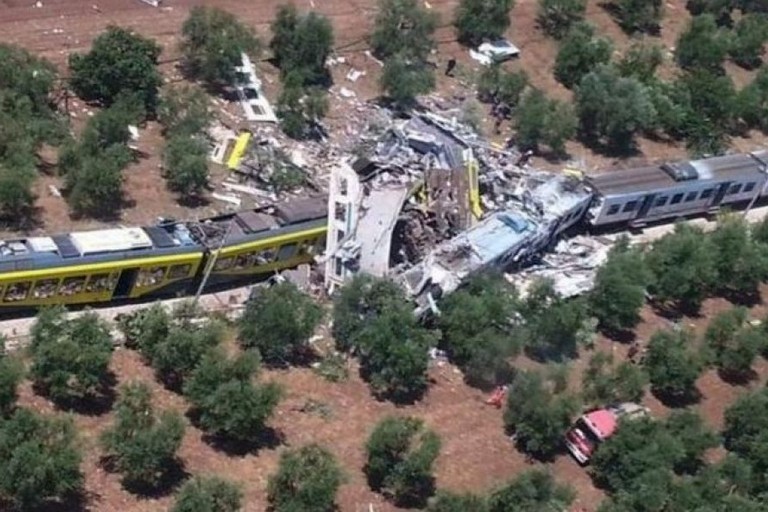 Tragedia ferroviaria tra Corato e Andria