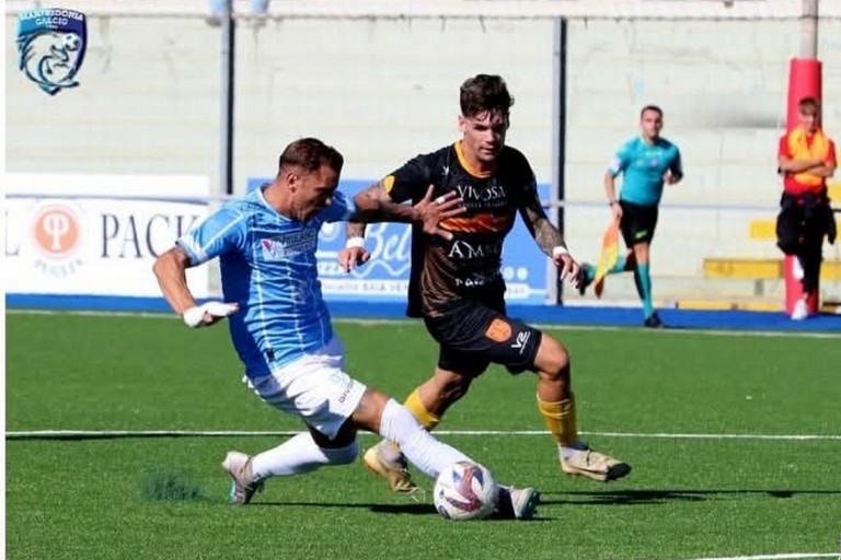 Michele Scaringella con la maglia del Manfredonia. <span>Foto Lucia Melcarne</span>