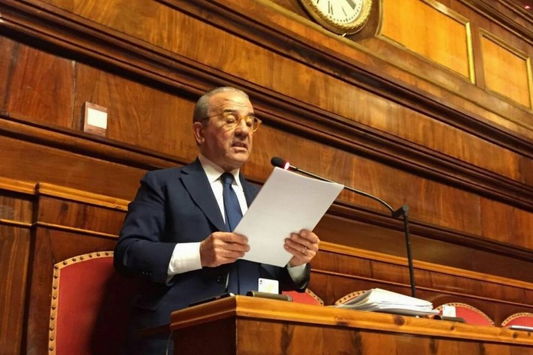 Senatore Luigi Perrone