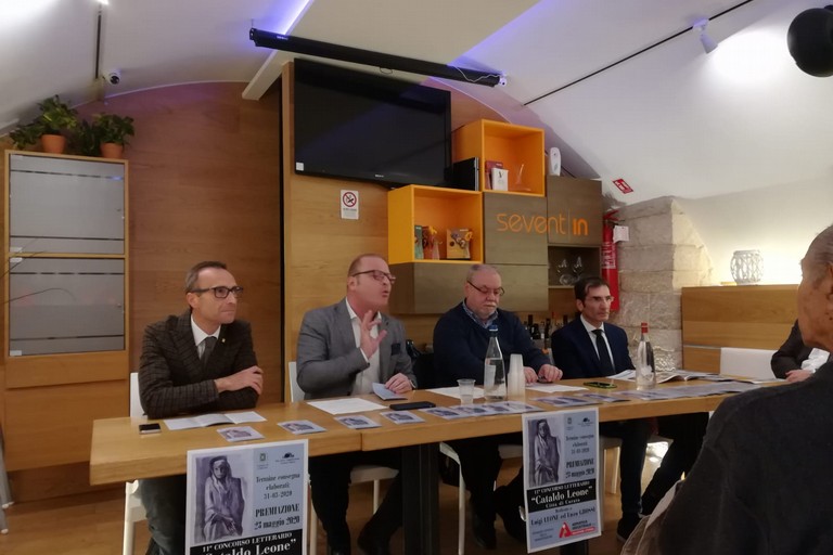 Presentazione Cataldo Leone