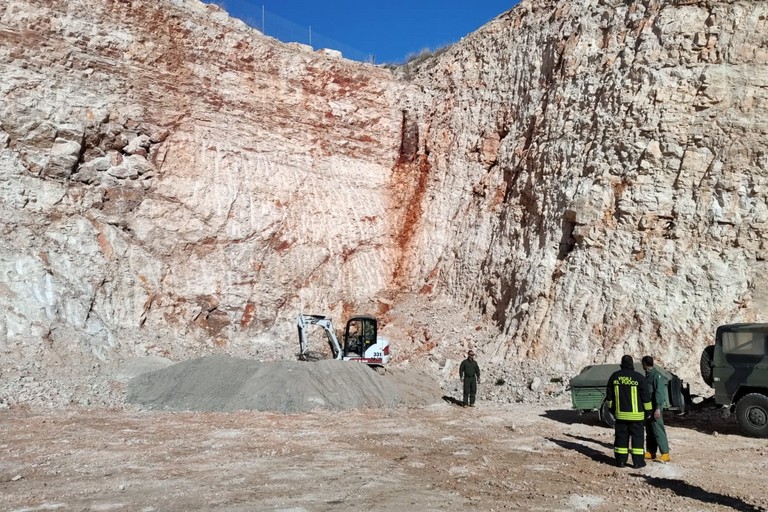 Ordigno bellico di circa 45 kg rimosso e fatto brillare in una cava a Corato