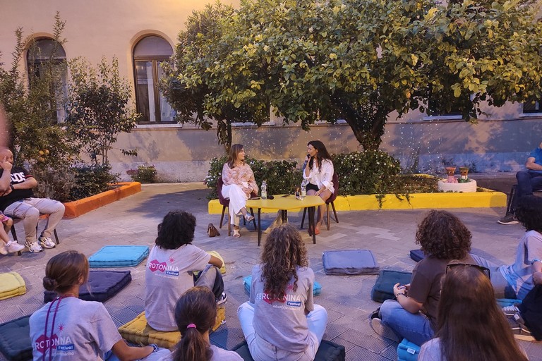 Lucia Parchitelli ospite a Corato per il Serotonina Festival Lucia Parchitelli ospite a Corato per il Serotonina Festival