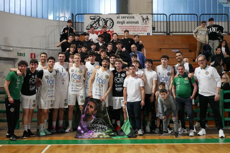 La Fas Basket Corato batte Rende al Palalosito e si gioca tutto a Monopoli