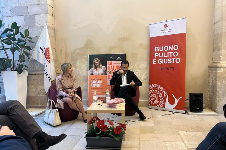 Tra radici, scelte e comunità: “La natura bella delle cose” di Barbara Nappini